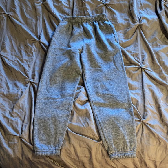 Gray elastic bottom sweatpants size m youth - Picture 4 of 4